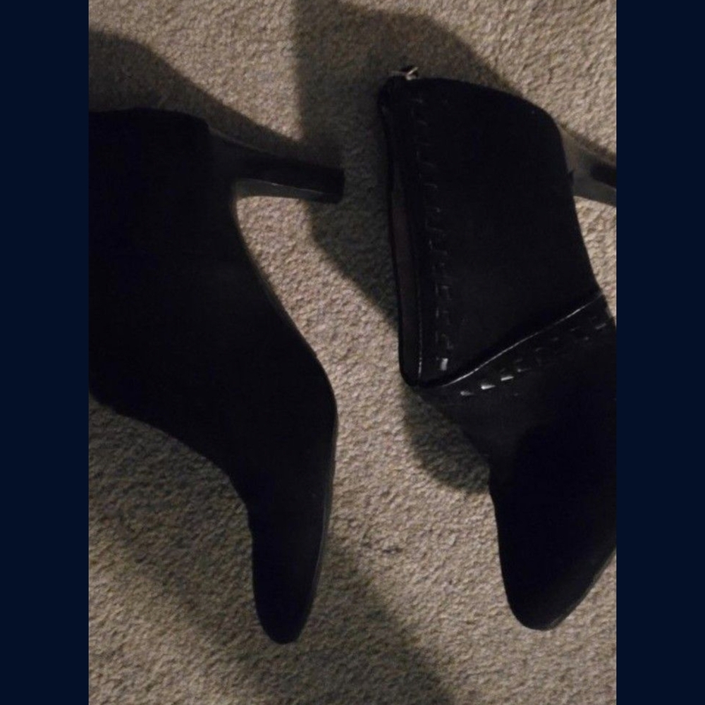 Life Stride Women's Elegant Black Heeled Boots